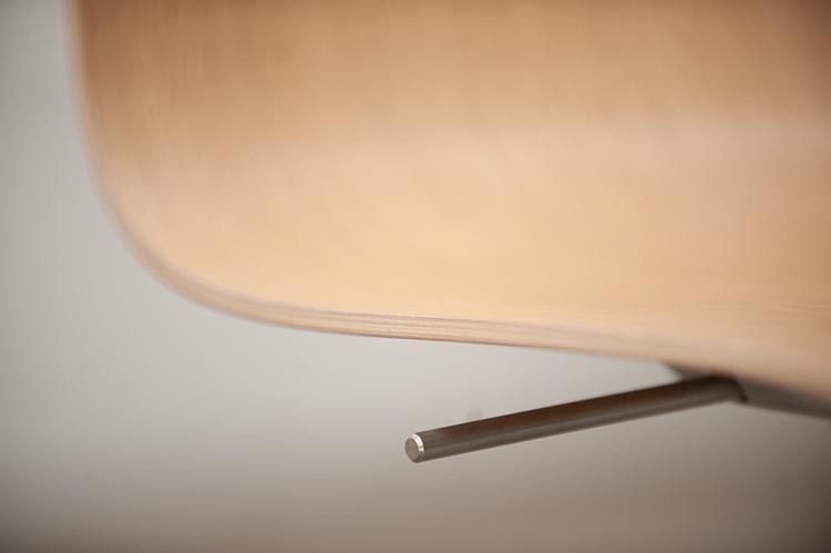 LAPALMA Thin Tabouret de bar pivotant design Kerri Monni - bois clair / acier gris plaque de base – Image 11