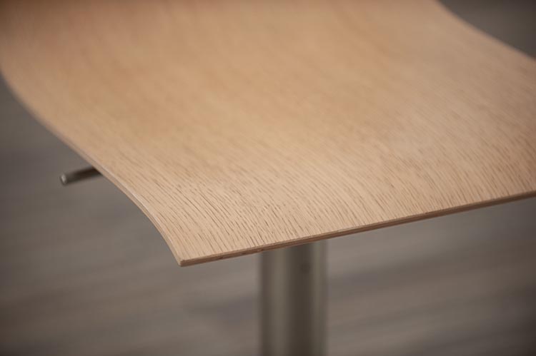 LAPALMA Thin Tabouret de bar pivotant design Kerri Monni - bois clair / acier gris plaque de base – Image 13