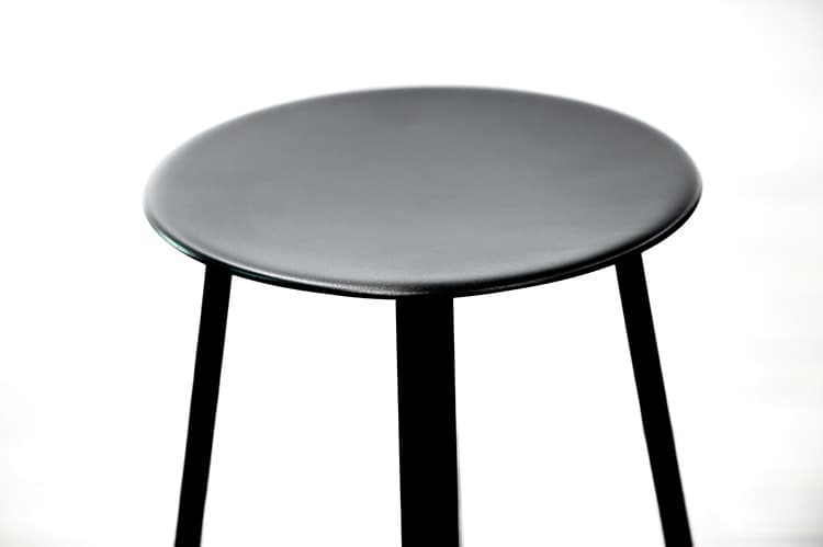 HAY Revolver Tabouret bas design Leon Ransmeier - black metal / métal noir quatre pieds – Image 4