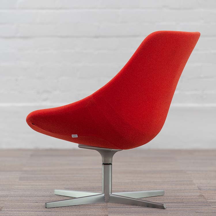 LAPALMA AUKI S113 Chaise lounge design Hee Welling - tissu orange / aluminium base étoile – Image 6