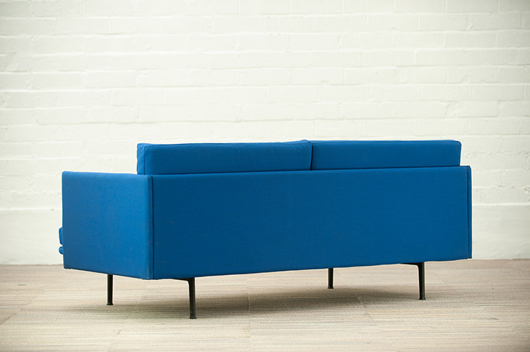 MUUTO Outline Remix 163 Sofa Zitbank 3-zit design Anderssen & Voll B170xD84xH71 - blauw stof / alu zwart vierpoot - Afbeelding 4