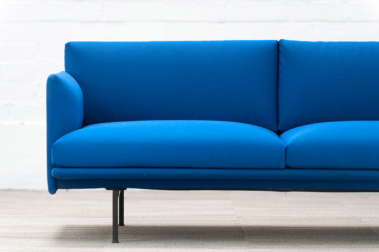 MUUTO Outline Remix 163 Sofa Zitbank 3-zit design Anderssen & Voll B170xD84xH71 - blauw stof / alu zwart vierpoot - Afbeelding 7