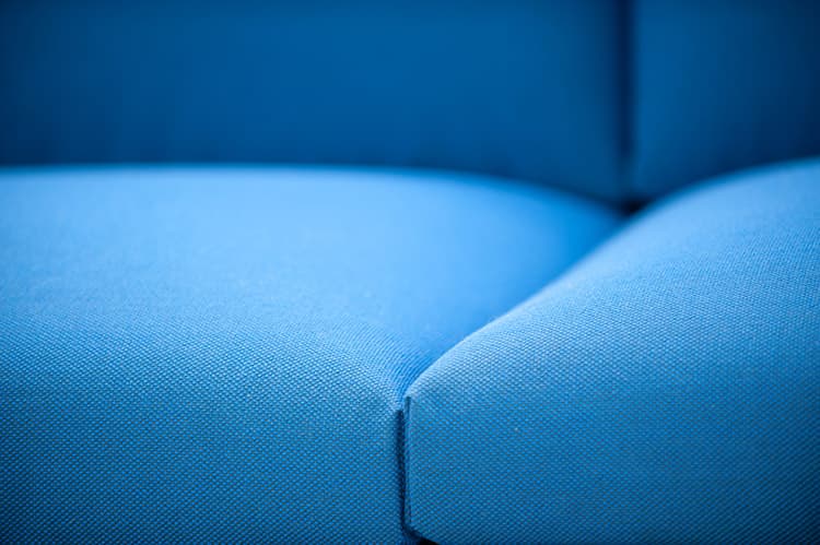 MUUTO Outline Remix 163 Sofa Zitbank 3-zit design Anderssen & Voll B170xD84xH71 - blauw stof / alu zwart vierpoot - Afbeelding 9