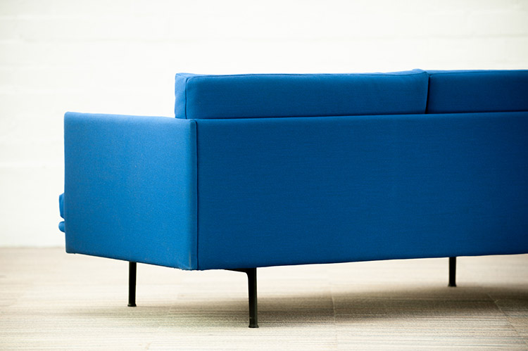 MUUTO Outline Remix 163 Sofa Zitbank 3-zit design Anderssen & Voll B170xD84xH71 - blauw stof / alu zwart vierpoot - Afbeelding 14