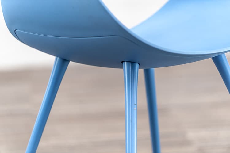 ZÜCO Little Perillo Chaise d’accueil design Martin Ballendat - plastique bleu / quatre pieds – Image 17