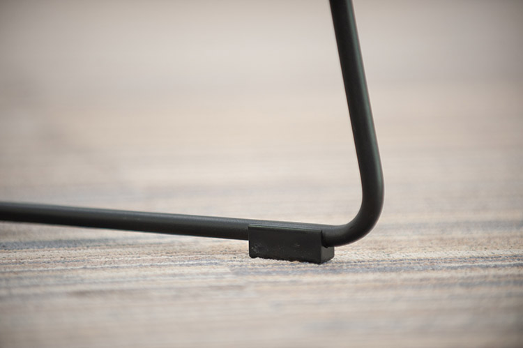 ENEA Lottus High Sledge Tabouret de bar design Lievore Altherr Molina - plastique bleu foncé / acier noir piètement traîneau – Image 15