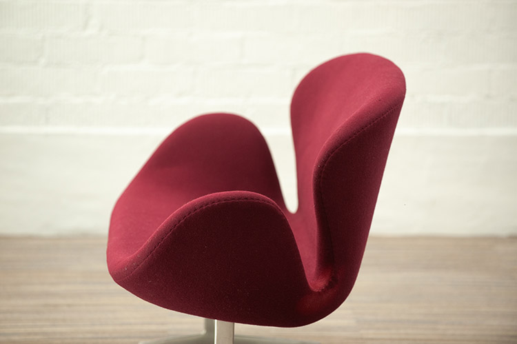 FRITZ HANSEN Swan Sofa Settee 2-Seater Bench design Arne Jacobsen B143xD63xH77 - burgundy fabric / grey metal - Image 12