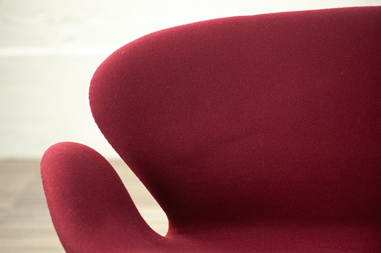 FRITZ HANSEN Swan Sofa Settee 2-Seater Bench design Arne Jacobsen B143xD63xH77 - burgundy fabric / grey metal - Image 13