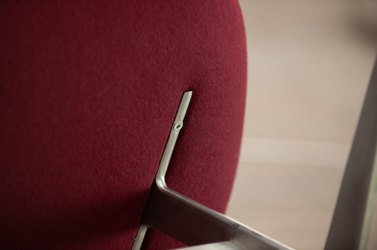 FRITZ HANSEN Swan Sofa Settee 2-Seater Bench design Arne Jacobsen B143xD63xH77 - burgundy fabric / grey metal - Image 25