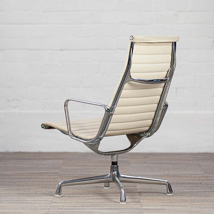 HERMAN MILLER EA116 Fauteuil de direction vintage années 1970 design Charles and Ray Eames - tissu beige / chrome base étoile – Image 6