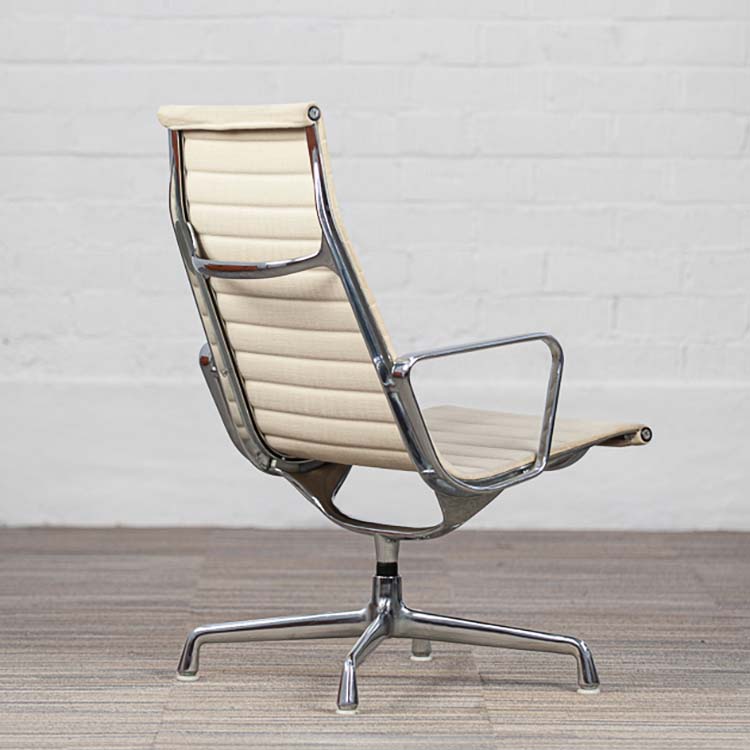 HERMAN MILLER EA116 Fauteuil de direction vintage années 1970 design Charles and Ray Eames - tissu beige / chrome base étoile – Image 9
