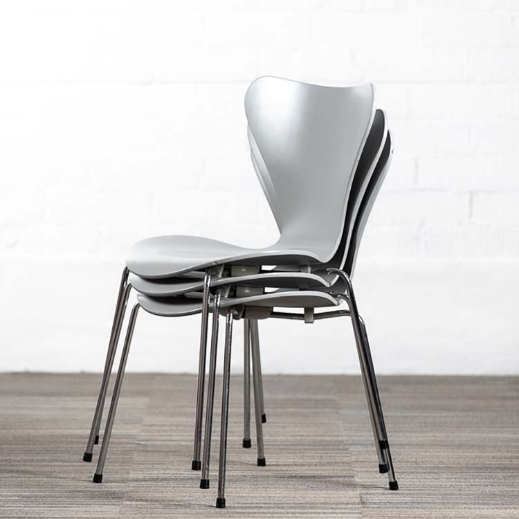 FRITZ HANSEN Series 7 Reception Chair design Arne Jacobsen stackable - gray wood / chrome four-leg - Image 2