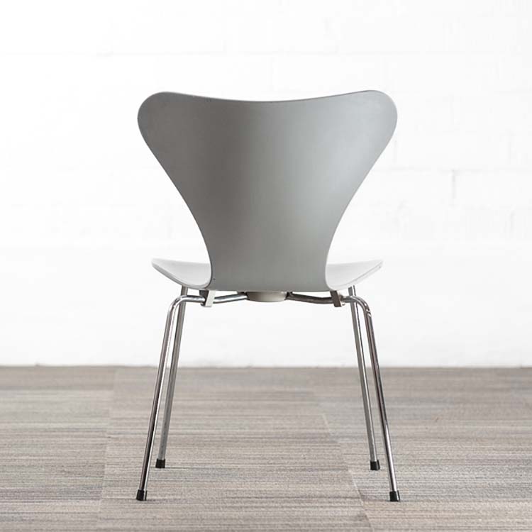 FRITZ HANSEN Series 7 Reception Chair design Arne Jacobsen stackable - gray wood / chrome four-leg - Image 8
