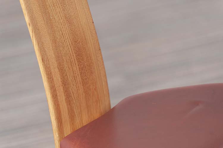ROB & DRIES VAN DEN BERGHE Dining chairs Vergaderstoel design Rob & Dries Van den Berghe - donkerrood leder / hout driepoot - Afbeelding 16