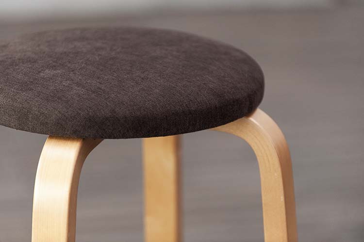 ARTEK Bar Stool 64 Tabouret de bar retapissé design Alvar Aalto - tissu marron / bois clair quatre pieds – Image 8