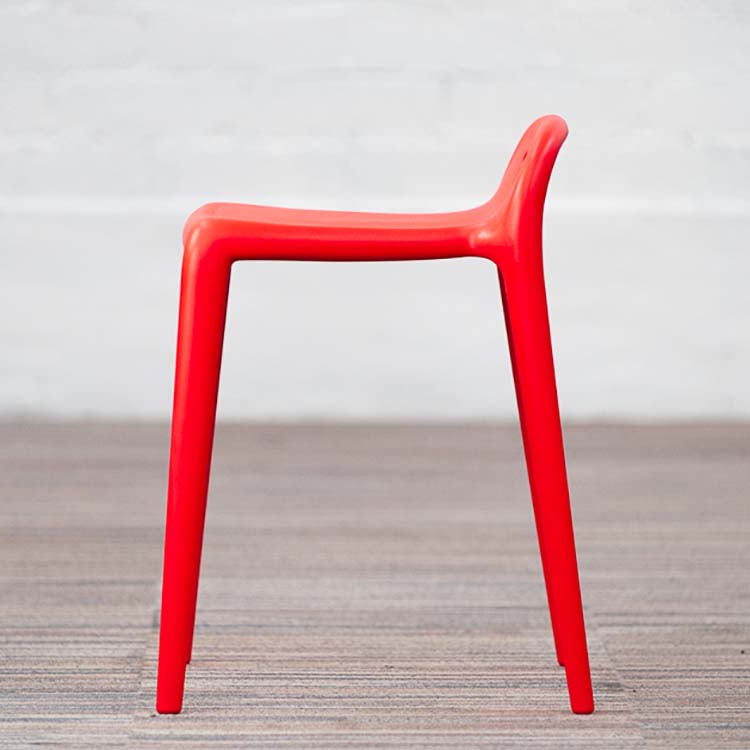 MAGIS YuYu Tabouret design Stefano Giovannoni empilable - plastique orange / plastique orange quatre pieds – Image 5