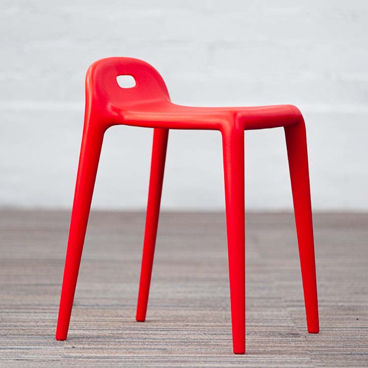 MAGIS YuYu Tabouret design Stefano Giovannoni empilable - plastique orange / plastique orange quatre pieds – Image 11