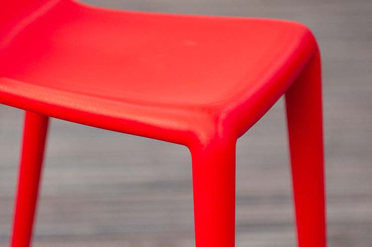 MAGIS YuYu Tabouret design Stefano Giovannoni empilable - plastique orange / plastique orange quatre pieds – Image 14