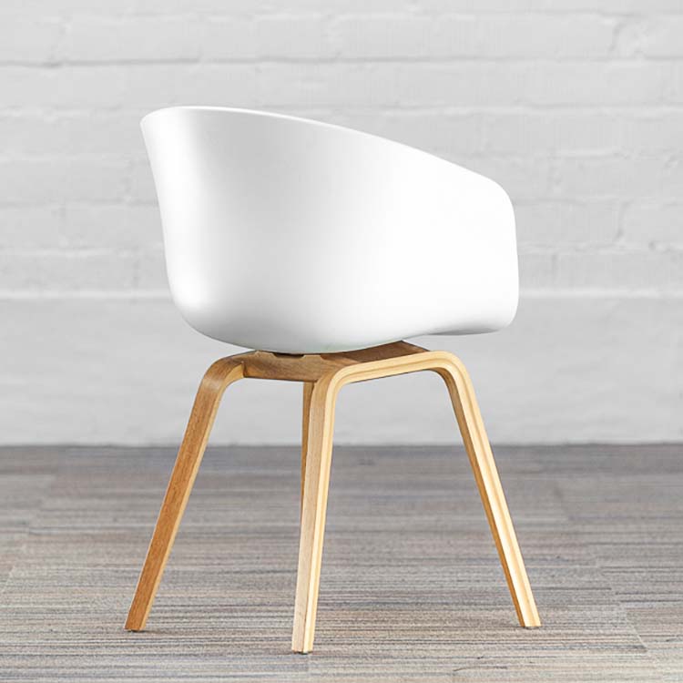 HAY About a Chair AAC22 Ontvangststoel design Hee Welling - wit kunststof / eiken hout vierpoot - Afbeelding 6