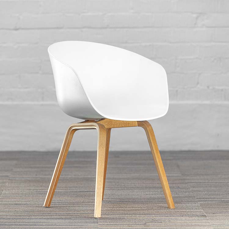 HAY About a Chair AAC22 Ontvangststoel design Hee Welling - wit kunststof / eiken hout vierpoot - Afbeelding 8