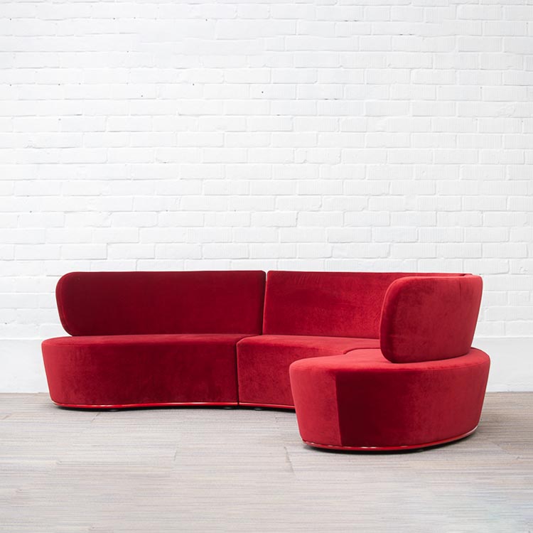 DEBERENN Pinto Lounge Sofa design David Fox - red velvet / black plastic four-leg - Image 2