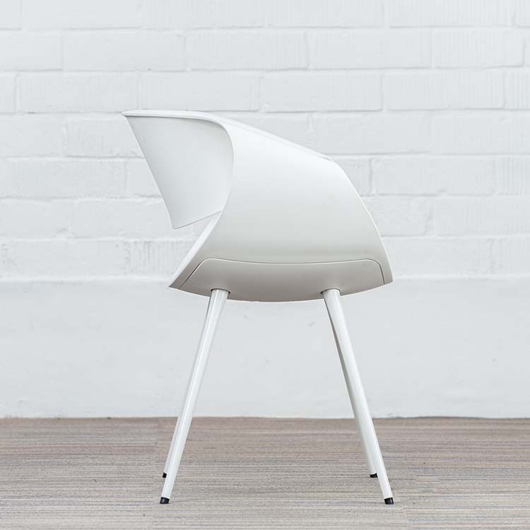 ZÜCO Little Perillo Chaise d’accueil design Martin Bellendat - plastique blanc / métal blanc quatre pieds – Image 7
