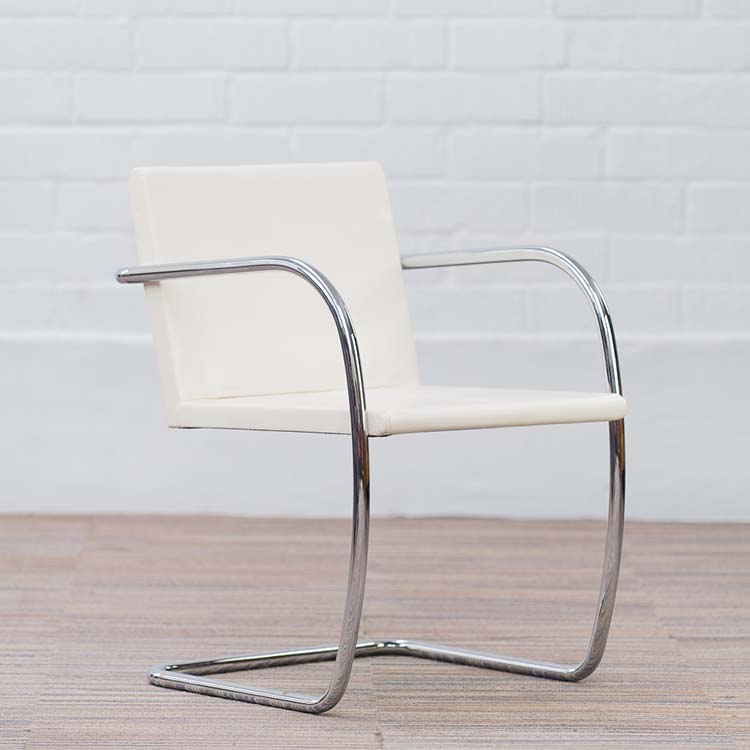 KNOLL Brno Tubular Chair Vergaderstoel design Ludwig Mies van der Rohe - wit leder / chrome sledepoot - Afbeelding 8