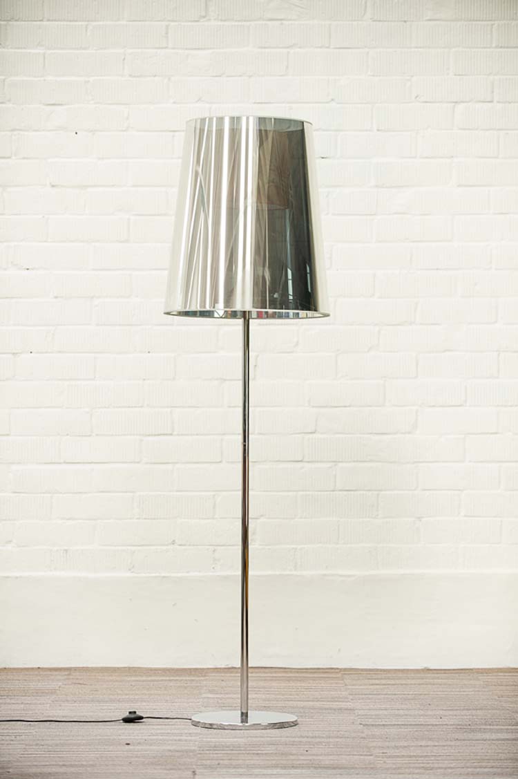 MOOOI Light Shade Lampadaire design Jurgen Bey B52xD52xH147 - gris brillant / chrome pied central – Image 6
