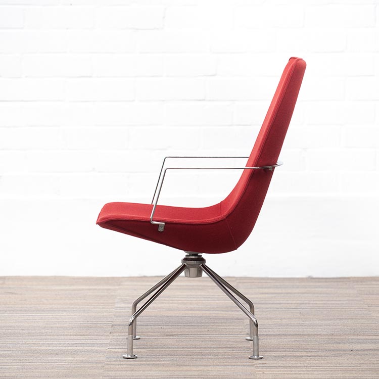 LAMMHULTS Comet Easy Chair Chaise lounge design Gunilla Allard - tissu rouge vin / chrome quatre pieds – Image 3