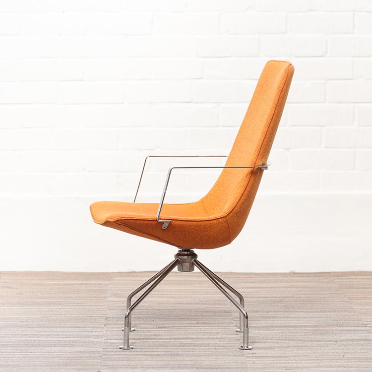 LAMMHULTS Comet Easy Chair Chaise lounge design Gunilla Allard - tissu orange / chrome quatre pieds – Image 4