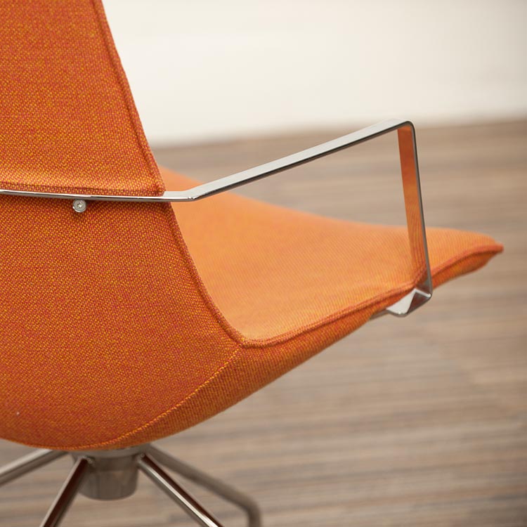 LAMMHULTS Comet Easy Chair Chaise lounge design Gunilla Allard - tissu orange / chrome quatre pieds – Image 22