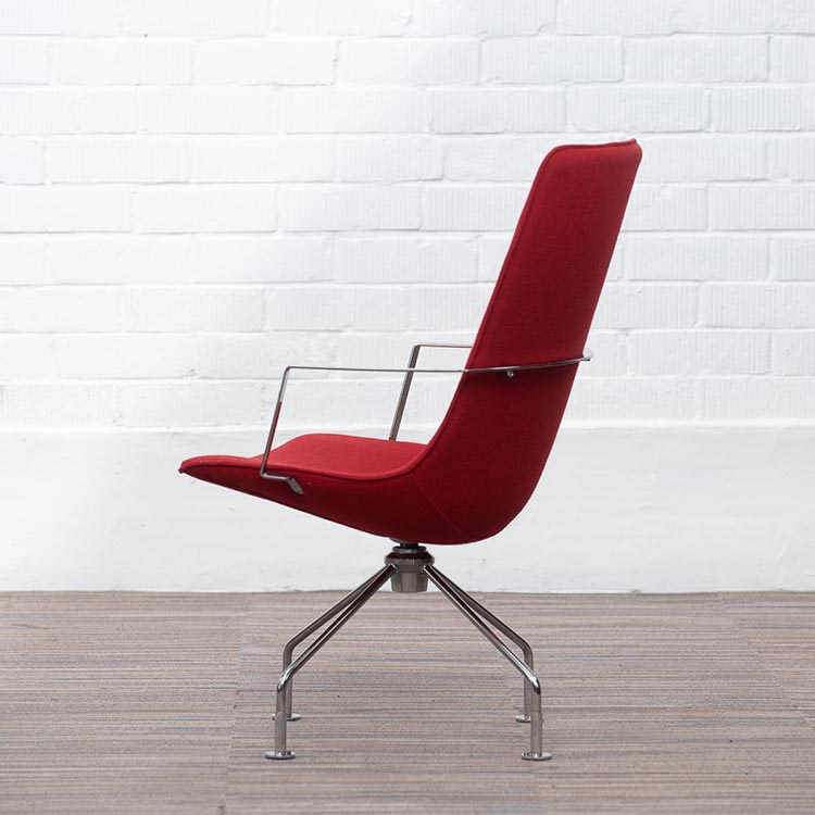 LAMMHULTS Comet Easy Chair Chaise lounge design Gunilla Allard - tissu rouge / chrome quatre pieds – Image 5