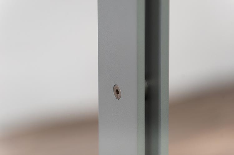 CASCANDO Standfree Porte-manteau design Onno de Knegt B44xL35xH175 - aluminium poli gris / aluminium et acier gris pied central – Image 10