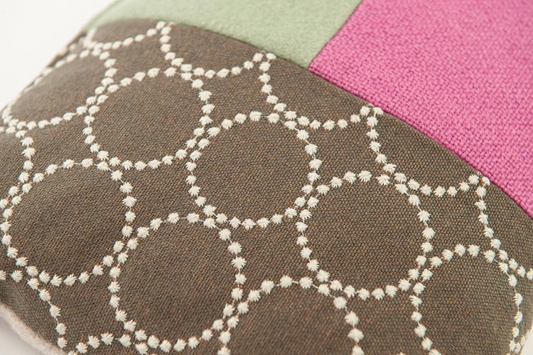 KUS-SEN Pillow design Susan van Heumen B50xL30 - grey, pink and green fabric - Image 3
