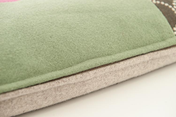KUS-SEN Pillow design Susan van Heumen B50xL30 - grey, pink and green fabric - Image 5