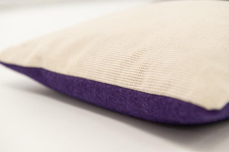 KUS-SEN Kussen design Susan van Heumen B50xL30 - grijs, donkerpaars en wit stof - Afbeelding 4
