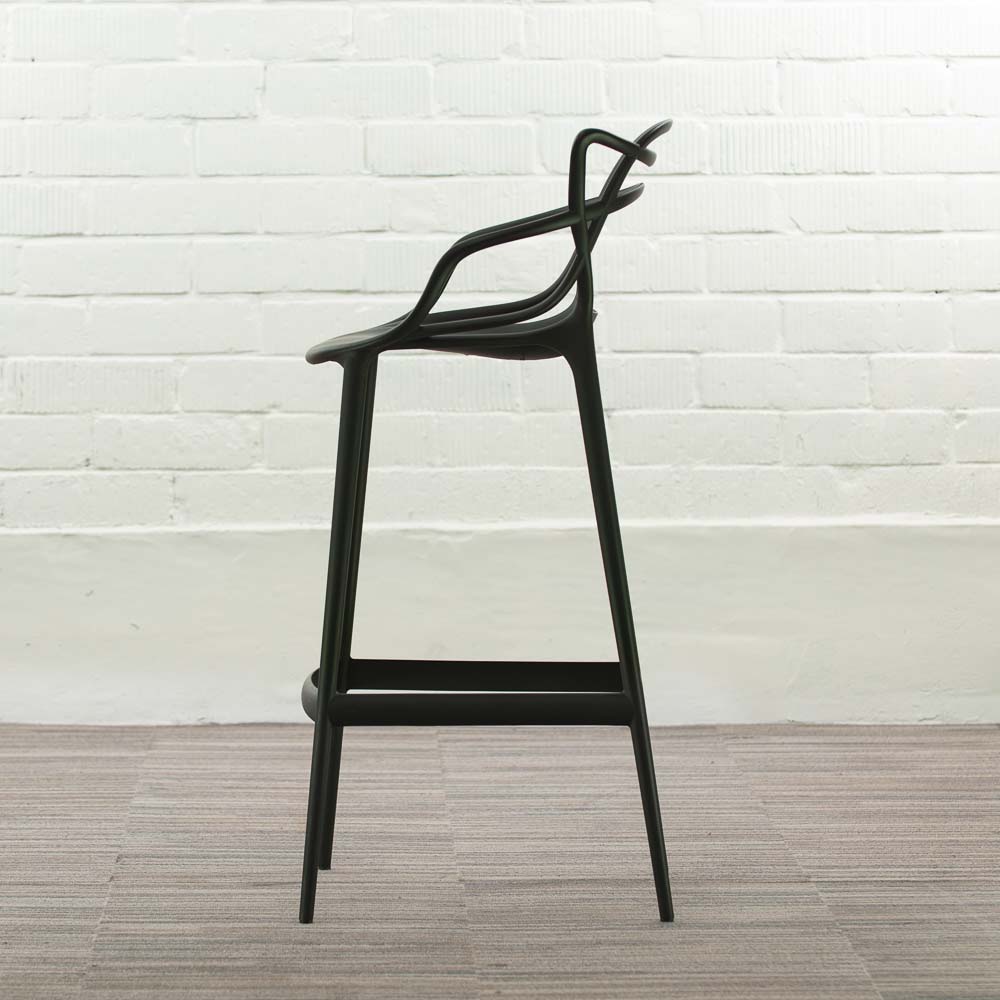 KARTELL Masters Stool Tabouret de bar design Philippe Starck and Eugeni Quitllet - plastique noir / plastique noir quatre pieds – Image 5