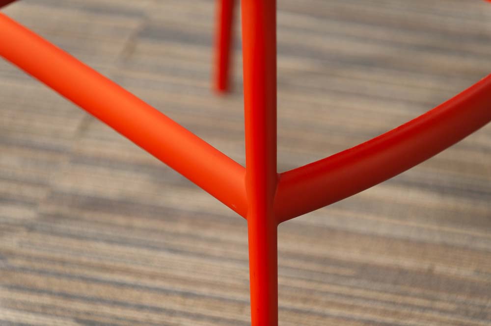 KARTELL Masters Stool Tabouret de bar design Philippe Starck and Eugeni Quitllet - plastique rouge russet / plastique rouge russet quatre pieds – Image 19