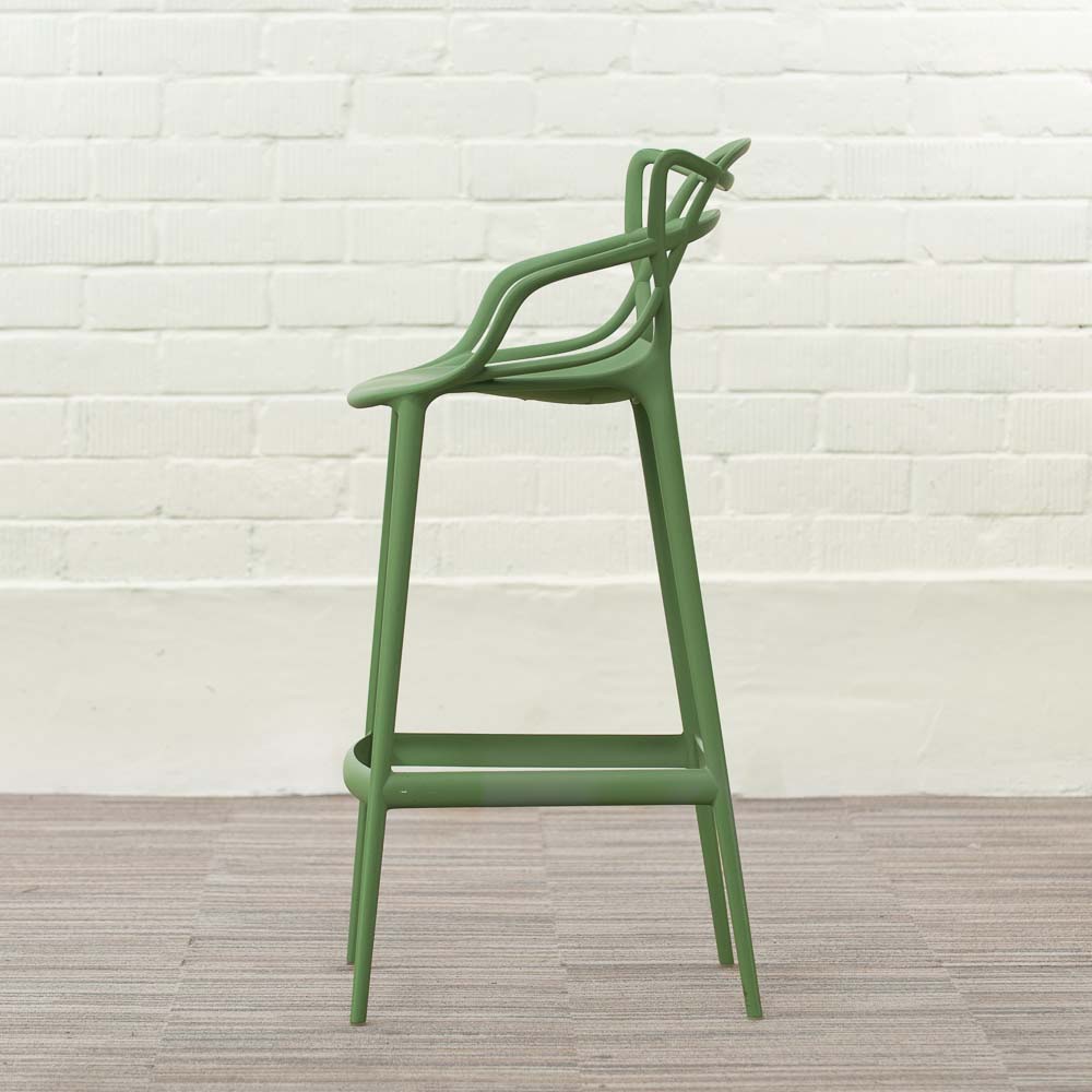 KARTELL Masters Stool Tabouret de bar design Philippe Starck and Eugeni Quitllet - platique vert sauge / platique vert sauge quatre pieds – Image 4