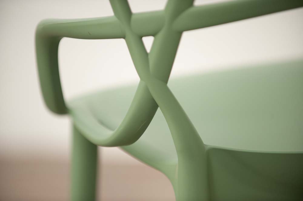 KARTELL Masters Stool Tabouret de bar design Philippe Starck and Eugeni Quitllet - platique vert sauge / platique vert sauge quatre pieds – Image 20