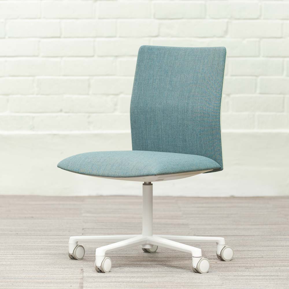 ARPER Kinesit Bureaustoel design Lievore Altherr Molina - blauw stof en wit kunststof achterkant / wit metalen sterpoot - Afbeelding 2