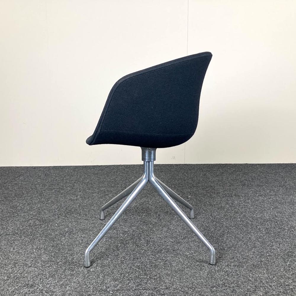 HAY About a Chair AAC21 Ontvangststoel design Hee Welling - zwarte stof / chrome vierpoot - Afbeelding 3