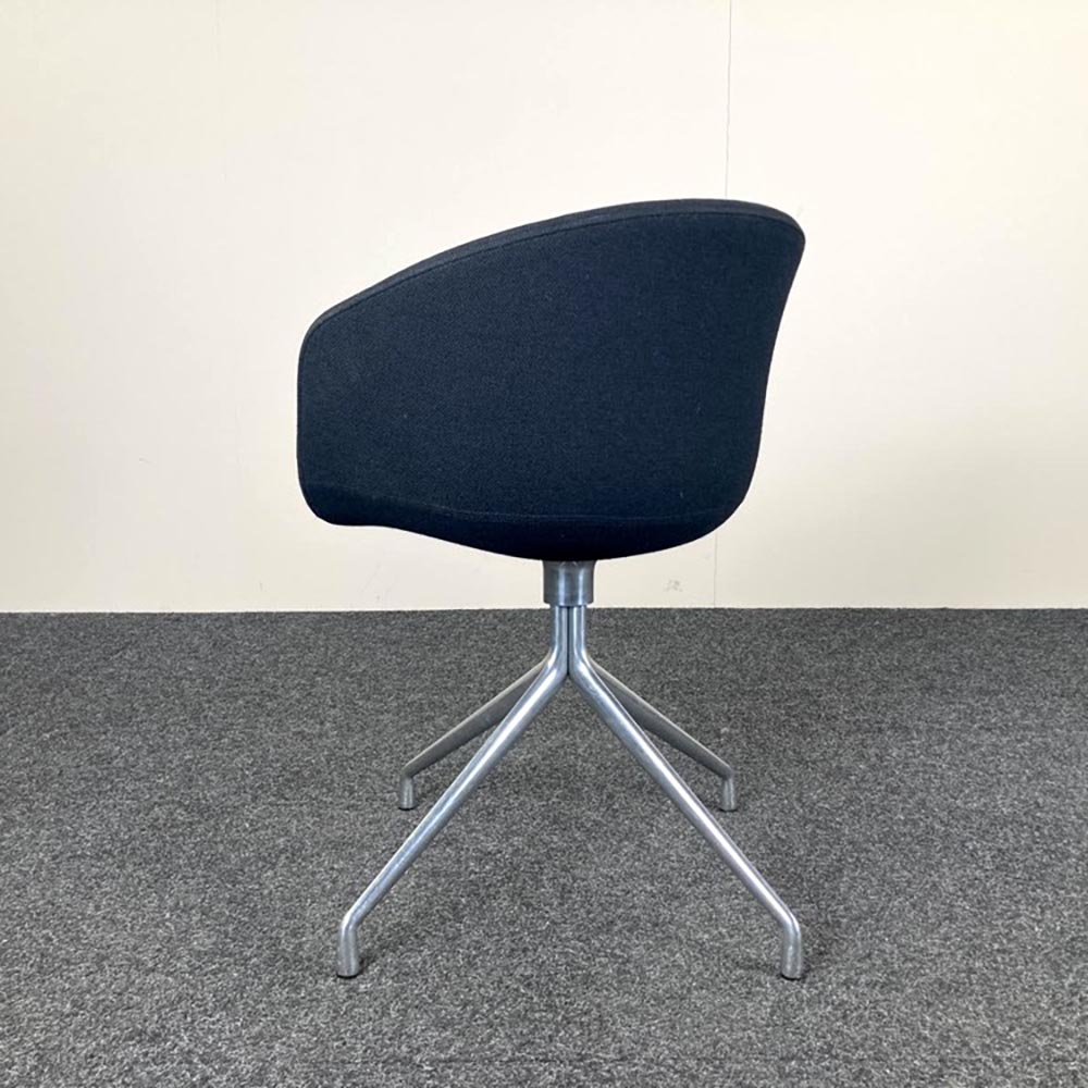 HAY About a Chair AAC21 Ontvangststoel design Hee Welling - zwarte stof / chrome vierpoot - Afbeelding 4