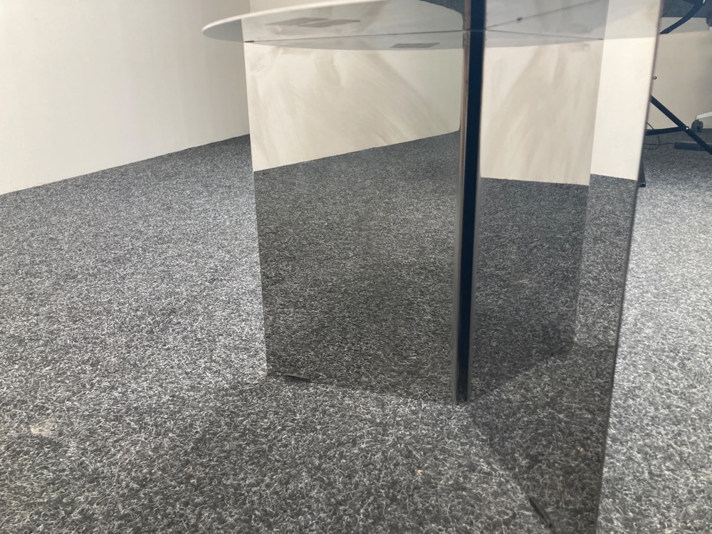 HAY Slit Table Table d’appoint Rond B45xD45xH35.5 - miroir / verre piètement mural – Image 5