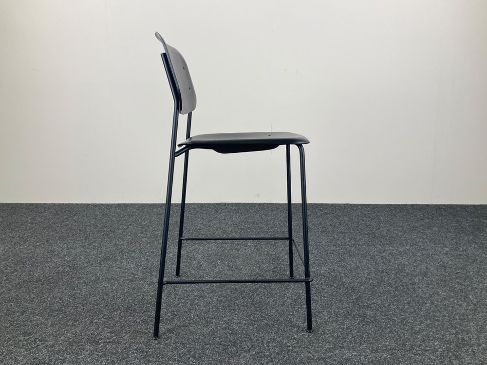 HAY Soft Edge 95 Tabouret de bar design Iskos-Berlin empilable - plastique noir / acier noir quatre pieds – Image 8