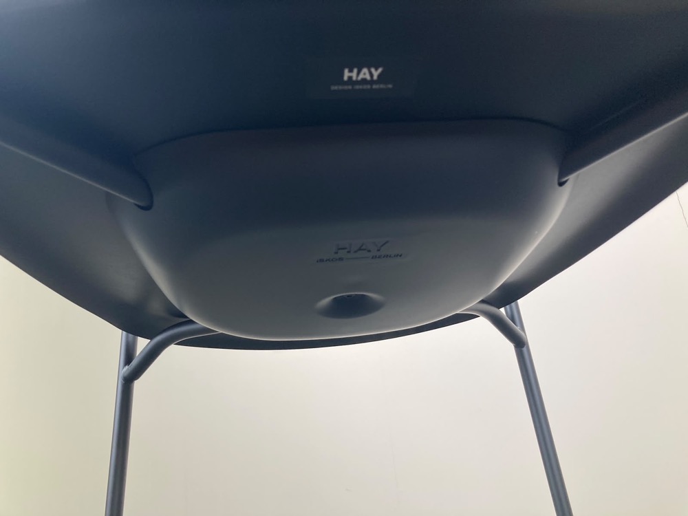 HAY Soft Edge 95 Tabouret de bar design Iskos-Berlin empilable - plastique noir / acier noir quatre pieds – Image 22