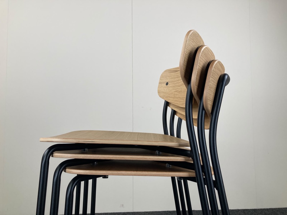 INCLASS Lea 0430 Tabouret de bar empilable - bois / métal noir quatre pieds – Image 13