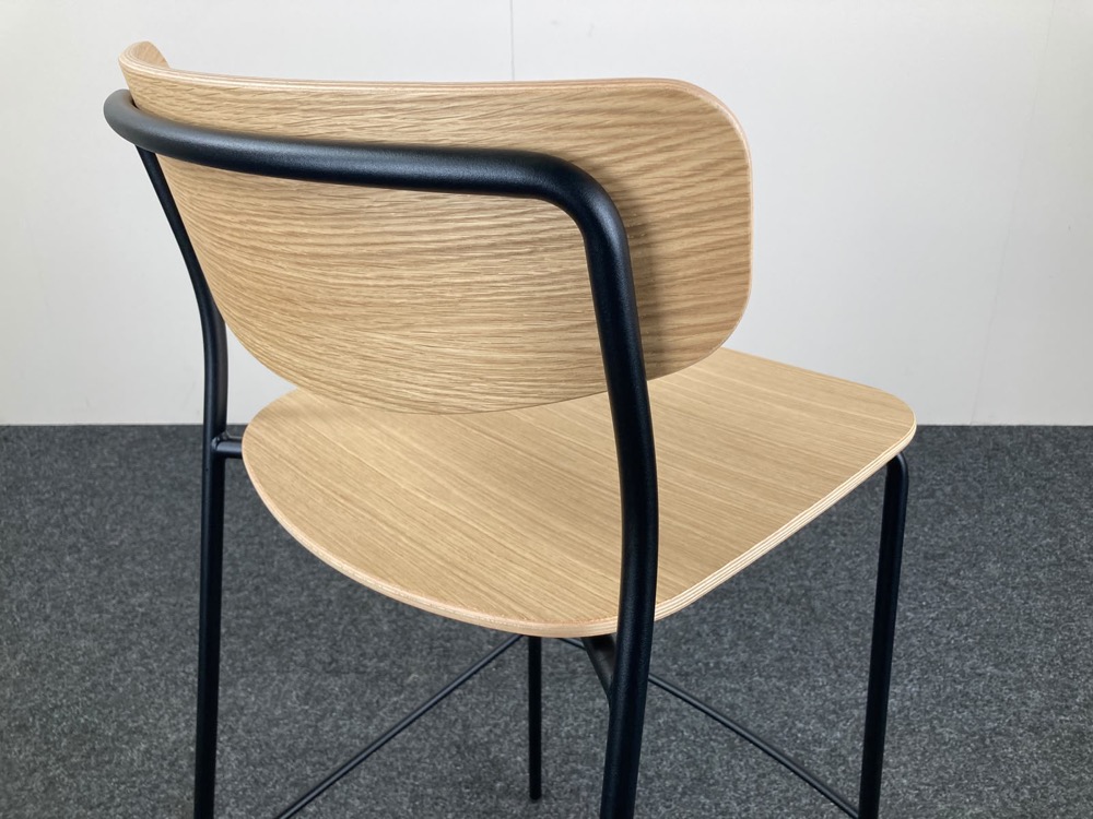 INCLASS Lea 0430 Tabouret de bar empilable - bois / métal noir quatre pieds – Image 14