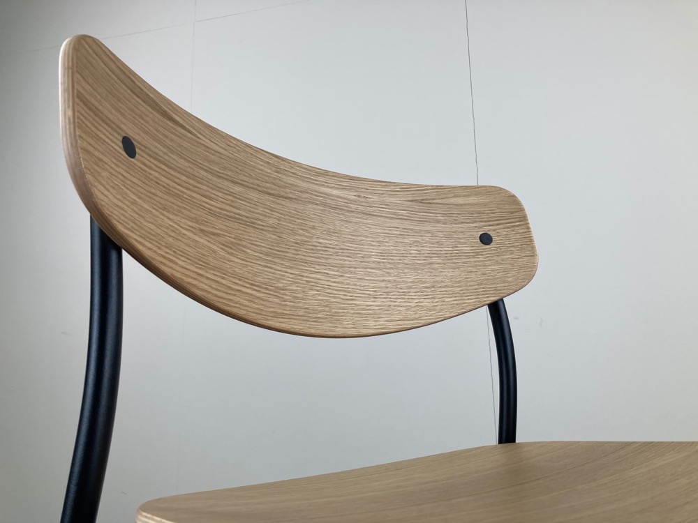 INCLASS Lea 0430 Tabouret de bar empilable - bois / métal noir quatre pieds – Image 15