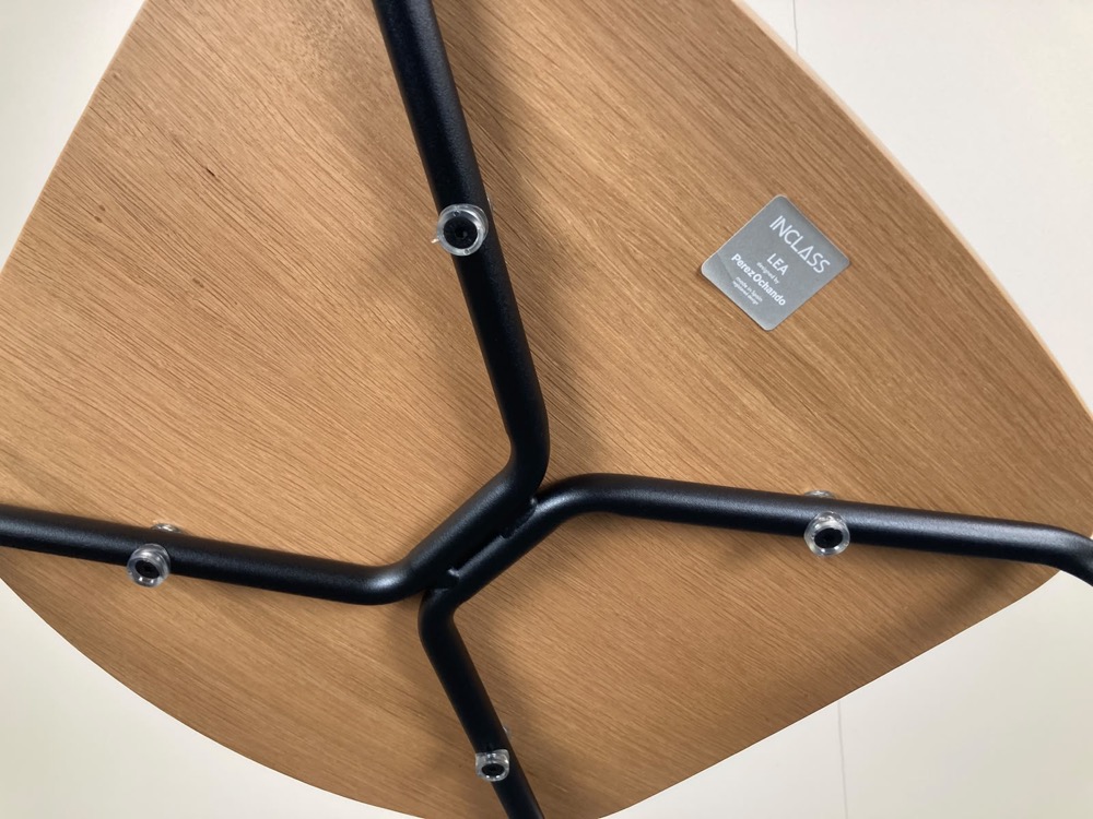 INCLASS Lea 0430 Tabouret de bar empilable - bois / métal noir quatre pieds – Image 24
